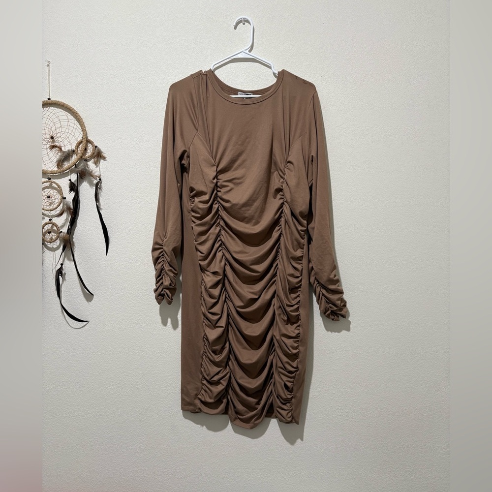 Fashion Nova Brown V-Neck Top